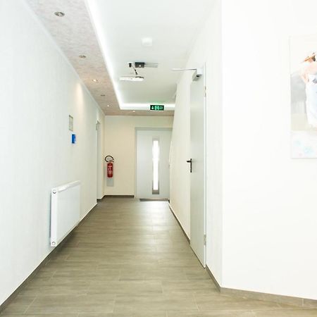 Dein Hotel Хамбург Екстериор снимка