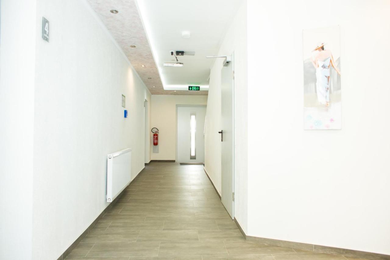 Dein Hotel Хамбург Екстериор снимка